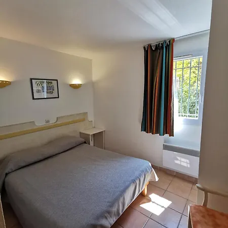מלון דירות L'oustal Des Mers 4*
