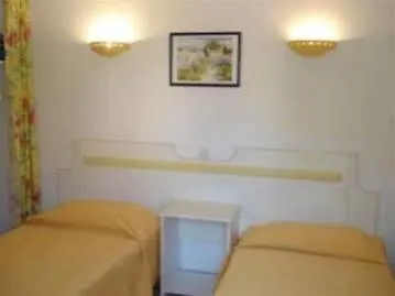 L'oustal Des Mers 4*